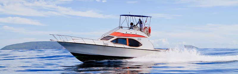 speed boat moving on water